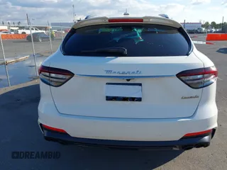 2022 Maserati Levante with VIN ZN661YUM0NX391750, listed as a IAAI auction lot 41436442 with 3,293 mi miles and . Bid and sale history available at DreamBid. Image 16.