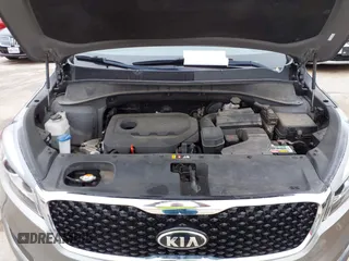 2016 Kia Sorento LX with VIN 5XYPG4A38GG114164, listed as a IAAI auction lot 42105518 with 95,892 mi miles. Bid and sale history available at carsss.com. Image 10.