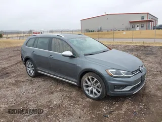 2019 Volkswagen Golf S z VIN 3VWH17AU7KM520624, wystawiony jako IAAI lot #41829713 z przebiegiem 55 985 mil mil oraz . Historia ofert i sprzedaży dostępna na DreamBid. Obrazek 1.