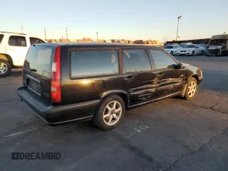 2000 Volvo V70 with VIN YV1LW61J7Y2652291, listed as a Copart auction lot 80141284 with 191,636 mi miles and Salvage Title. Bid and sale history available at carsss.com. Image 3.