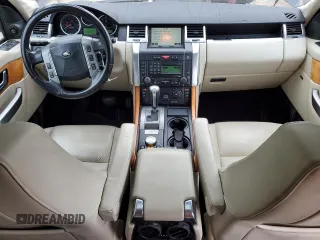 2009 Land Rover Range Rover Sport SC z VIN SALSH23469A193024, wystawiony jako Copart lot #58624605 z przebiegiem 117 444 mil mil oraz Czysty tytuł • Clean title. Historia ofert i sprzedaży dostępna na DreamBid. Obrazek 8.