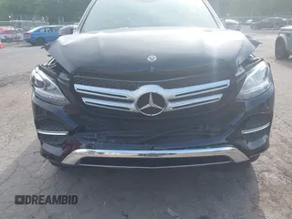 2017 Mercedes-Benz GLE 350 z VIN 4JGDA5HB9HA970870, wystawiony jako IAAI lot #42292320 z przebiegiem 103 359 mil mil oraz . Historia ofert i sprzedaży dostępna na DreamBid. Obrazek 6.