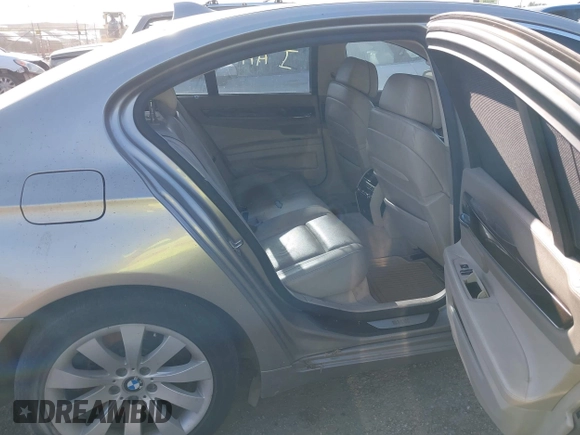 2009 BMW 7 Series 750i с VIN WBAKA83599CY35258, выставлен на аукционе IAAI как лот 42003363 с пробегом Не указан миль и . История ставок и продаж доступна на DreamBid. Изображение 8.