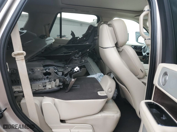 2020 Lincoln Navigator Reserve with VIN 5LMJJ2LT7LEL15137, listed as a Copart auction lot 86617784 with 55,464 mi miles and Salvage Title. Bid and sale history available at carsss.com. Image 11.