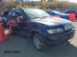 2001 BMW X5 4.4i with VIN WBAFB33581LH08039, listed as a IAAI auction lot 40679627 with 1 mi miles. Bid and sale history available at carsss.com. Image 1.