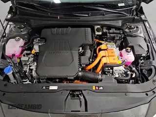 2025 Hyundai Elantra SEL Sport z VIN KMHLM4DJ1SU171228, wystawiony jako Copart lot #87245465 z przebiegiem 2 815 mil mil oraz Czysty tytuł • Clean title. Historia ofert i sprzedaży dostępna na DreamBid. Obrazek 14.