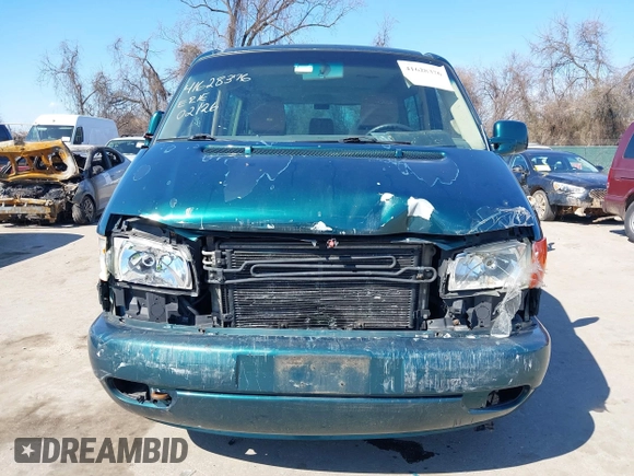 2002 Volkswagen EuroVan с VIN WV2KB47002H029567, выставлен на аукционе IAAI как лот 41628376 с пробегом 156 866 миль миль и . История ставок и продаж доступна на DreamBid. Изображение 6.