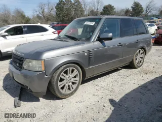 2011 Land Rover Range Rover HSE LUX with VIN SALMF1D42BA330151, listed as a Copart auction lot 49777015 with 117,470 mi miles and Clean Title. Bid and sale history available at carsss.com. Image 1.