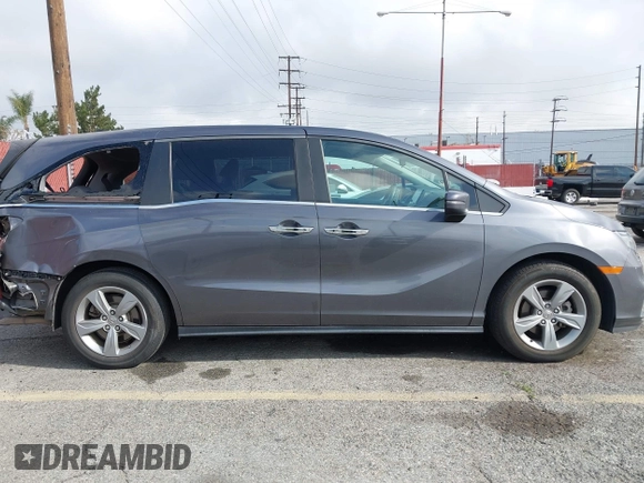 2019 Honda Odyssey EX with VIN 5FNRL6H56KB069085, listed as a IAAI auction lot 41923928 with 96,331 mi miles. Bid and sale history available at carsss.com. Image 14.