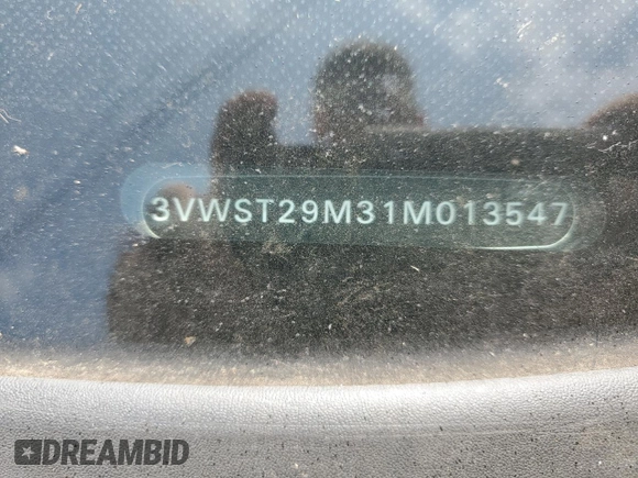 2001 Volkswagen Jetta with VIN 3VWST29M31M013547, listed as a Copart auction lot 60316525 with 156,596 mi miles and Salvage title. Bid and sale history available at DreamBid. Image 12.