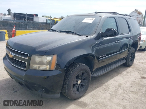 2008 Chevrolet Tahoe 1LT z VIN 1GNFC13J08J117666, wystawiony jako IAAI lot #41866421 z przebiegiem 208 043 mil mil oraz . Historia ofert i sprzedaży dostępna na DreamBid. Obrazek 2.