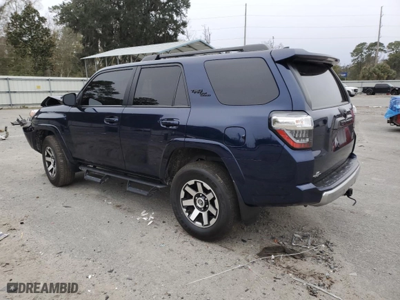 2020 Toyota 4Runner SR5 with VIN JTEBU5JR9L5833287, listed as a Copart auction lot 42039295 with 0 mi miles and Salvage Title. Bid and sale history available at carsss.com. Image 2.