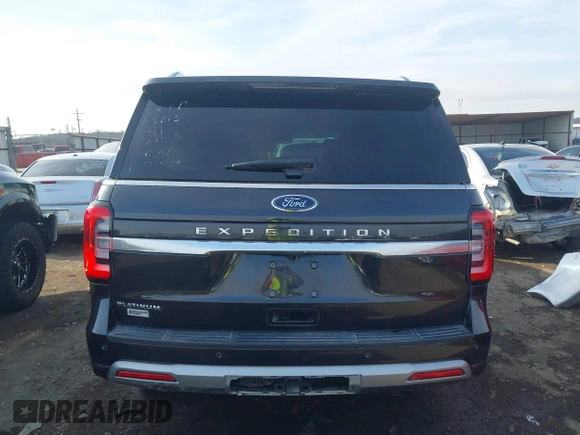 2022 Ford Expedition Platinum with VIN 1FMJU1MT4NEA00365, listed as a IAAI auction lot 41125340 with 60,080 mi miles. Bid and sale history available at carsss.com. Image 17.