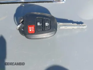2022 Toyota Corolla Cross L z VIN 7MUAAAAG1NV024532, wystawiony jako IAAI lot #41887286 z przebiegiem 47 102 mil mil oraz . Historia ofert i sprzedaży dostępna na DreamBid. Obrazek 11.