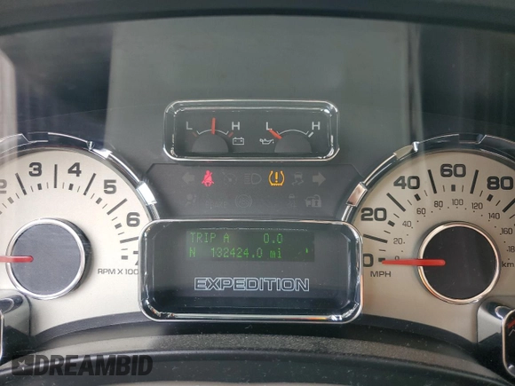2012 Ford Expedition Max Limited z VIN 1FMJK1K5XCEF12316, wystawiony jako Copart lot #56206925 z przebiegiem 132 424 mil mil oraz Szkoda całkowita • Salvage title. Historia ofert i sprzedaży dostępna na DreamBid. Obrazek 9.