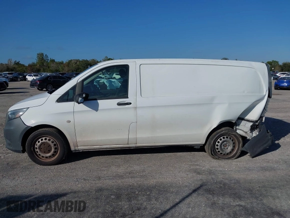 2017 Mercedes-Benz Metris Cargo z VIN WD3PG2EA3H3217098, wystawiony jako IAAI lot #41000078 z przebiegiem 114 579 mil mil oraz . Historia ofert i sprzedaży dostępna na DreamBid. Obrazek 14.