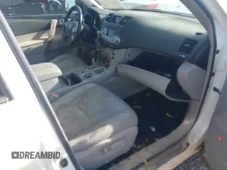 2012 Toyota Highlander Limited with VIN 5TDDK3EH0CS101438, listed as a IAAI auction lot 41893208 with 262,909 mi miles and . Bid and sale history available at DreamBid. Image 5.