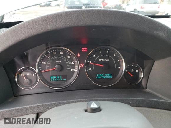 2006 Jeep Grand Cherokee Overland with VIN 1J8HR68226C307087, listed as a Copart auction lot 41464125 with 269,343 mi miles and Salvage title. Bid and sale history available at DreamBid. Image 9.