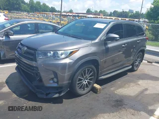 2017 Toyota Highlander XLE with VIN 5TDKZRFHXHS200344, listed as a IAAI auction lot 42616051 with 161,439 mi miles and . Bid and sale history available at DreamBid. Image 17.
