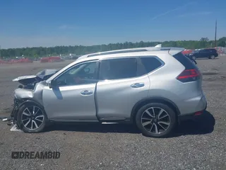 2017 Nissan Rogue SL с VIN 5N1AT2MV6HC764695, выставлен на аукционе IAAI как лот 42231020 с пробегом 118 028 миль миль и . История ставок и продаж доступна на DreamBid. Изображение 15.