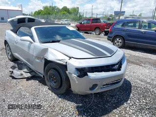 2013 Chevrolet Camaro LT z VIN 2G1FC3D38D9158825, wystawiony jako IAAI lot #42252182 z przebiegiem 160 243 mil mil oraz . Historia ofert i sprzedaży dostępna na DreamBid. Obrazek 1.