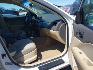 2010 Ford Fusion SE with VIN 3FAHP0HA7AR268272, listed as a IAAI auction lot 41971679 with 227,868 mi miles and . Bid and sale history available at DreamBid. Image 5.