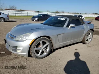 2009 Saturn Sky z VIN 1G8MB35B29Y104280, wystawiony jako Copart lot #48437935 z przebiegiem 142 472 mil mil oraz Szkody całkowita. Historia ofert i sprzedaży dostępna na DreamBid. Obrazek 1.