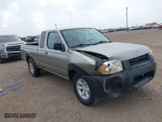 2001 Nissan Frontier 2WD XE with VIN 1N6DD26S01C392257, listed as a IAAI auction lot 41699887 with 137,385 mi miles. Bid and sale history available at carsss.com. Image 13.