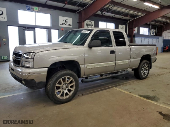 2006 Chevrolet Silverado 1500 LT1 with VIN 1GCEK19B56Z192093, listed as a Copart auction lot 50869125 with 325,497 mi miles and Clean Title. Bid and sale history available at carsss.com. Image 1.