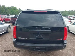2008 GMC Yukon XL SLT 4SB z VIN 1GKFC16018J200300, wystawiony jako IAAI lot #42101312 z przebiegiem 291 282 mil mil oraz . Historia ofert i sprzedaży dostępna na DreamBid. Obrazek 6.