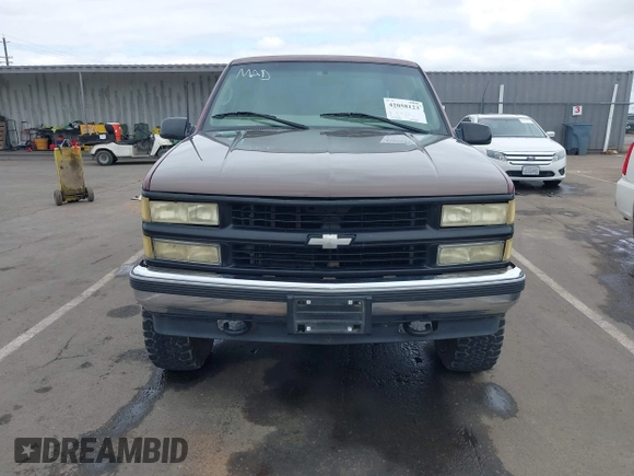 1997 Chevrolet Silverado 1500 with VIN 2GCEK19R2V1207315, listed as a IAAI auction lot 42058123 with 177,203 mi miles and . Bid and sale history available at DreamBid. Image 6.