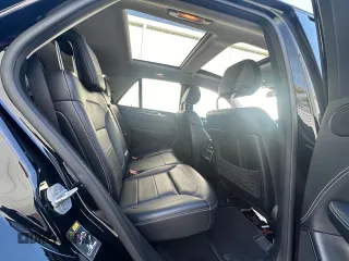 2012 Mercedes-Benz M 550 with VIN 4JGDA7DB4CA049084, listed as a Copart auction lot 83238734 with 88,571 mi miles and Clean title. Bid and sale history available at DreamBid. Image 6.