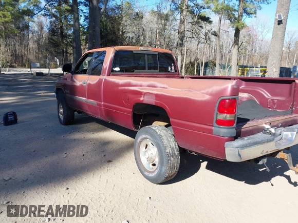 2002 Dodge 2500 with VIN 3B7KF23612M209587, listed as a IAAI auction lot 41721246 with 261,501 mi miles. Bid and sale history available at carsss.com. Image 3.
