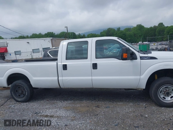 2015 Ford F-250 Lariat with VIN 1FT7W2B6XFEC33499, listed as a IAAI auction lot 42114064 with 215,314 mi miles and . Bid and sale history available at carsss.com. Image 13.