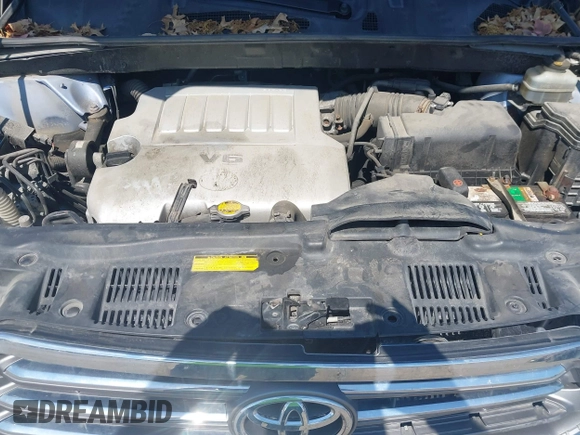 2009 Toyota Highlander Limited with VIN JTEES42AX92147677, listed as a IAAI auction lot 42231728 with 226,887 mi miles and . Bid and sale history available at DreamBid. Image 10.