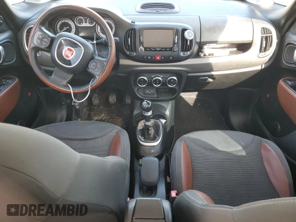 2014 FIAT 500L Trekking with VIN ZFBCFADH4EZ010618, listed as a Copart auction lot 86151684 with 191,567 mi miles and Clean Title. Bid and sale history available at DreamBid. Image 8.