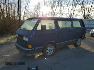 1988 Volkswagen Vanagon with VIN WV2YB0258JH043270, listed as a Copart auction lot 44465415 with Not Provided miles and Clean Title. Bid and sale history available at DreamBid. Image 1.