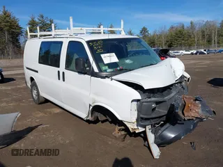 2009 Chevrolet Express Cargo Van with VIN 1GCGG25CX91103121, listed as a IAAI auction lot 41796612 with 1 mi miles. Bid and sale history available at carsss.com. Image 1.