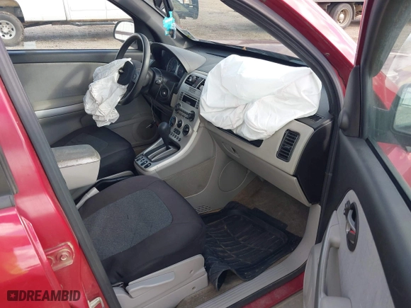 2005 Chevrolet Equinox LS with VIN 2CNDL13F056172893, listed as a IAAI auction lot 41503181 with 153,641 mi miles. Bid and sale history available at carsss.com. Image 5.