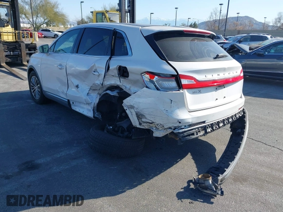 2016 Lincoln MKX Select with VIN 2LMTJ6KR5GBL30010, listed as a IAAI auction lot 41741385 with 112,647 mi miles. Bid and sale history available at carsss.com. Image 3.
