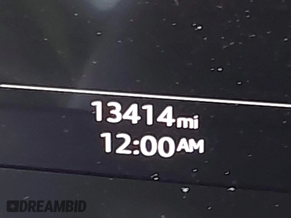 2024 Audi RS 3 z VIN WUAG4DGY8RA901259, wystawiony jako IAAI lot #41959150 z przebiegiem 13 414 mil mil oraz . Historia ofert i sprzedaży dostępna na DreamBid. Obrazek 16.