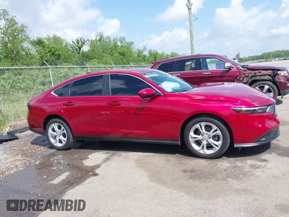 2024 Honda Accord LX z VIN 1HGCY1F23RA010647, wystawiony jako IAAI lot #42082178 z przebiegiem 26 514 mil mil oraz . Historia ofert i sprzedaży dostępna na DreamBid. Obrazek 13.