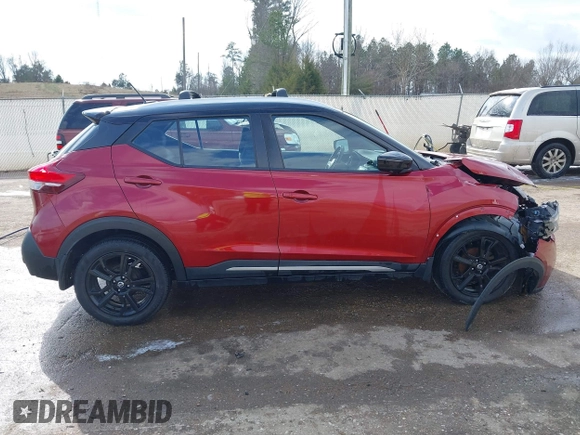 2019 Nissan Kicks SR with VIN 3N1CP5CUXKL500664, listed as a IAAI auction lot 41517100 with 244,247 mi miles. Bid and sale history available at carsss.com. Image 14.