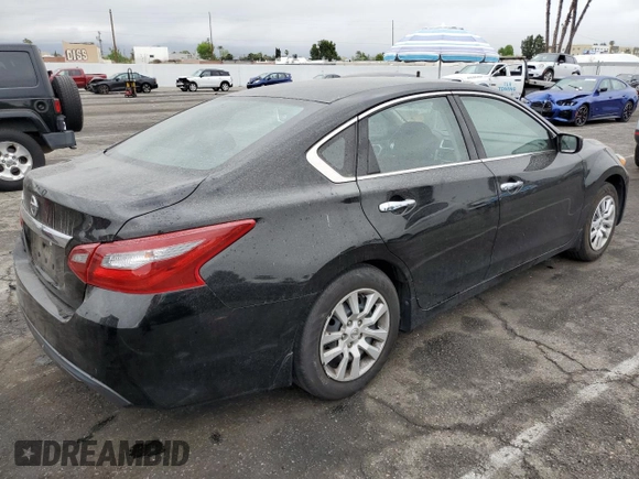 2018 Nissan Altima S with VIN 1N4AL3APXJC277396, listed as a Copart auction lot 53754785 with 58,465 mi miles and Salvage Title. Bid and sale history available at DreamBid. Image 3.
