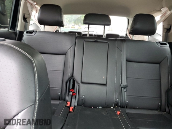 2023 Volkswagen Atlas SEL R-Line Black z VIN 1V2SR2CA1PC552029, wystawiony jako Copart lot #54371935 z przebiegiem Nie podano mil oraz Szkoda całkowita • Salvage title. Historia ofert i sprzedaży dostępna na DreamBid. Obrazek 10.