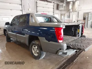 2002 Chevrolet Avalanche z VIN 3GNEC13TX2G346829, wystawiony jako IAAI lot #42265401 z przebiegiem Nie podano mil oraz . Historia ofert i sprzedaży dostępna na DreamBid. Obrazek 3.