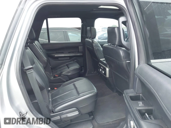 2020 Ford Expedition XLT with VIN 1FMJU1HT9LEA86179, listed as a IAAI auction lot 41869419 with 90,512 mi miles and . Bid and sale history available at DreamBid. Image 8.