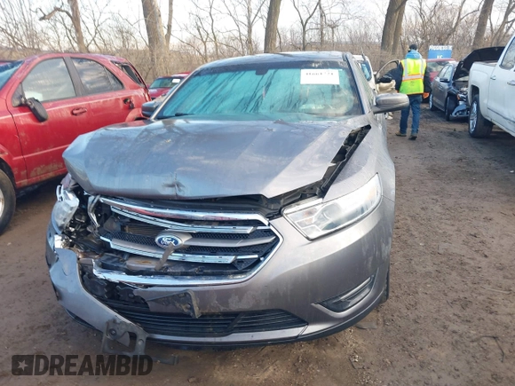 2013 Ford Taurus SEL z VIN 1FAHP2E84DG193376, wystawiony jako IAAI lot #41661721 z przebiegiem 136 341 mil mil oraz . Historia ofert i sprzedaży dostępna na DreamBid. Obrazek 12.