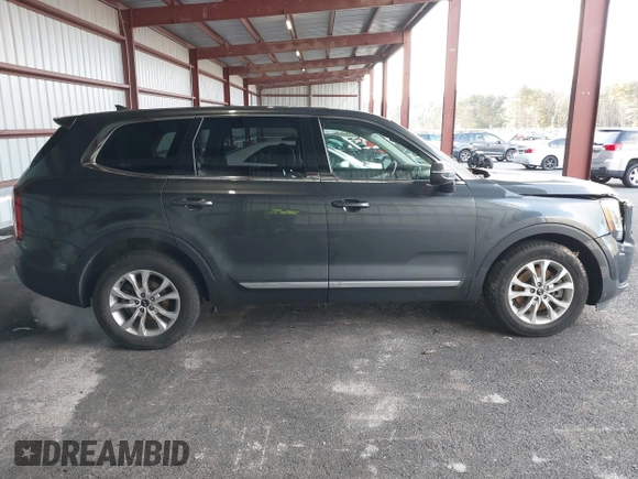 2020 Kia Telluride LX z VIN 5XYP2DHC4LG012987, wystawiony jako IAAI lot #41061331 z przebiegiem 93 414 mil mil oraz . Historia ofert i sprzedaży dostępna na DreamBid. Obrazek 13.