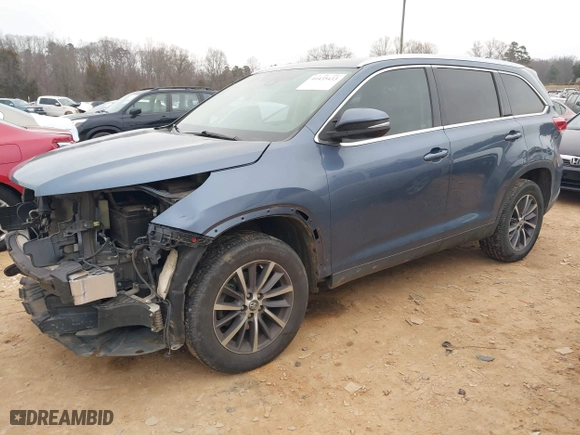2019 Toyota Highlander SE with VIN 5TDKZRFH5KS317479, listed as a IAAI auction lot 41435433 with NaN miles. Bid and sale history available at carsss.com. Image 17.